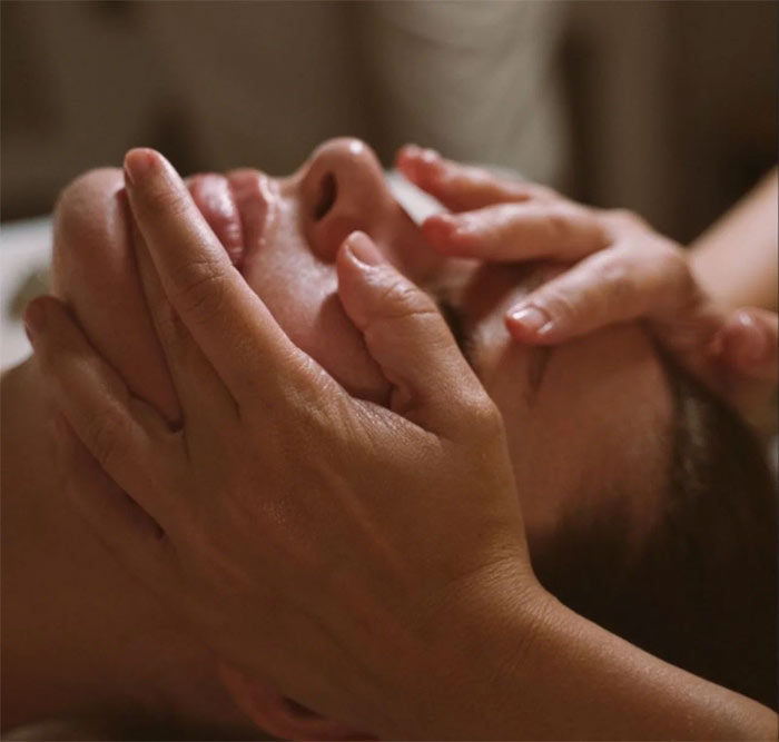 «Буккальный массаж лица»